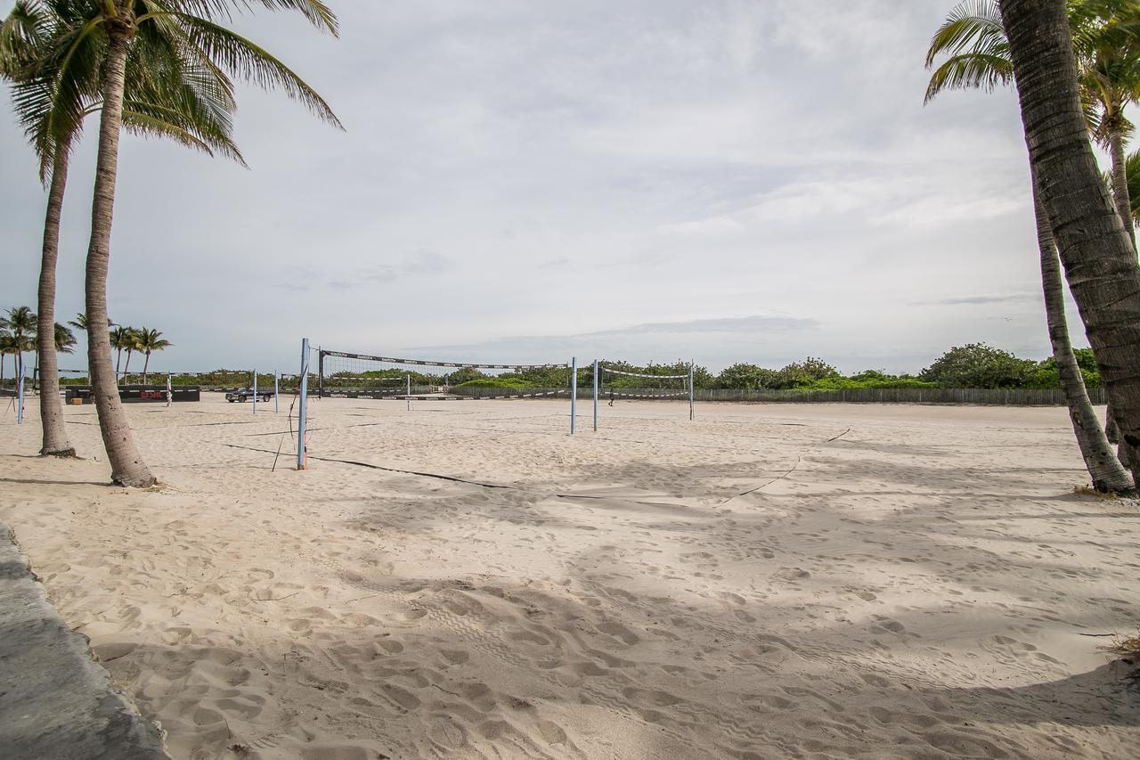 Two Bedroom Two Bath Apartment 2 Block To Beach Miami Beach Exterior photo